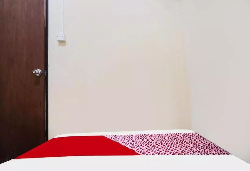 Hotelli Spot On 92053 Bagus Stay