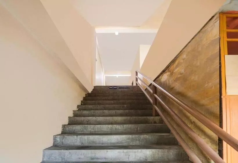 Hotelli Spot On 92053 Bagus Stay