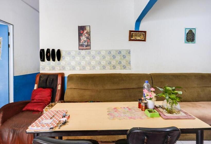 בית מלון כפרי Spot On 92053 Bagus Stay