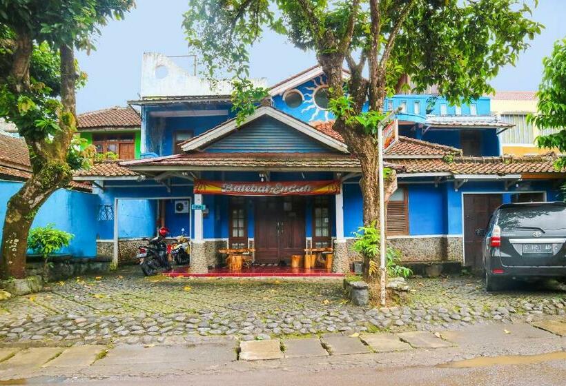 Hotel Spot On 92063 Balebat Endah Syariah