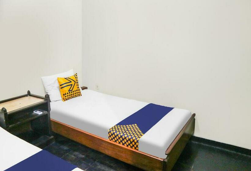 Hotel Spot On 92063 Balebat Endah Syariah