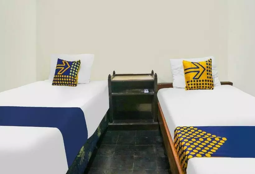 Hotelli Spot On 92063 Balebat Endah Syariah