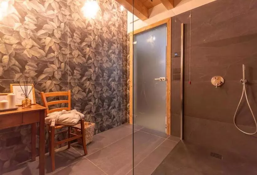 Majatalo B&b El Lares   B&b L Avez