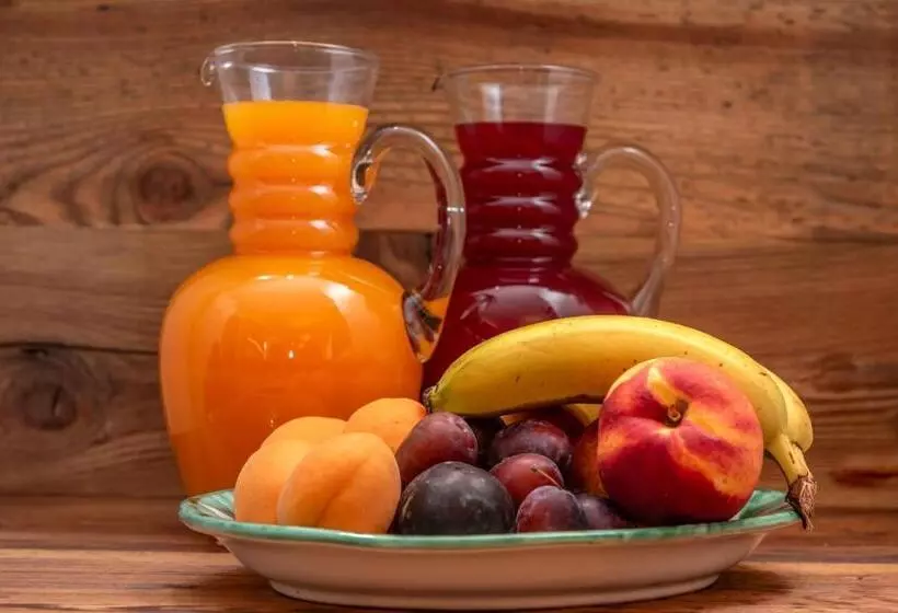 Majatalo B&b El Lares   B&b L Avez