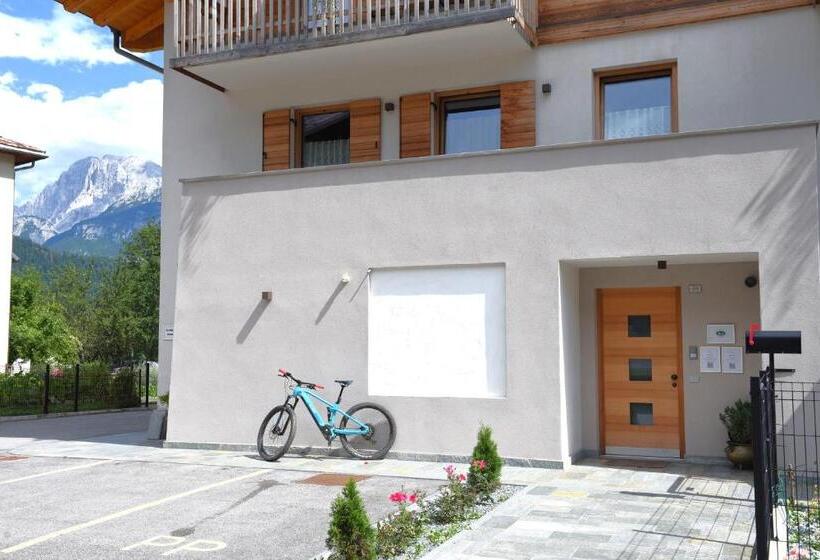 פנסיון B&b El Lares B&b L Avez