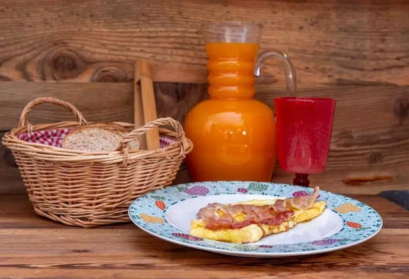 Majatalo B&b El Lares   B&b L Avez