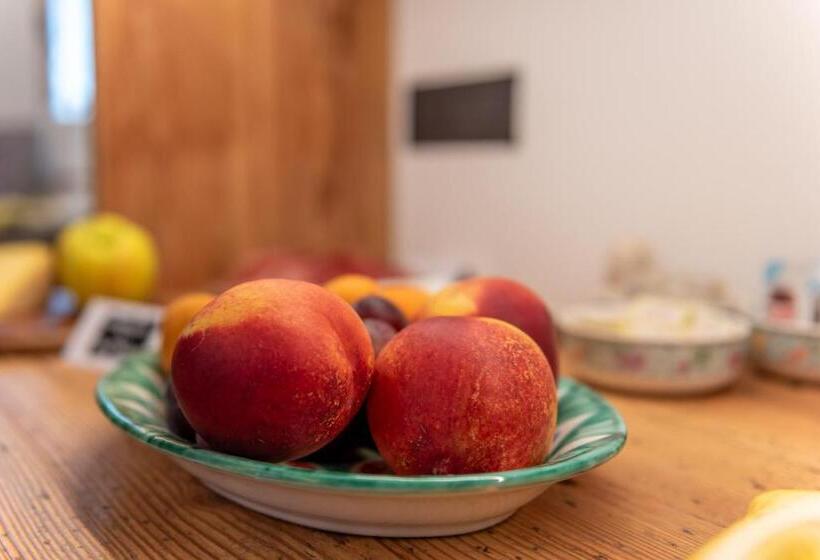 פנסיון B&b El Lares B&b L Avez