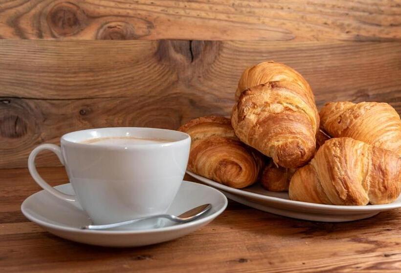 פנסיון B&b El Lares B&b L Avez