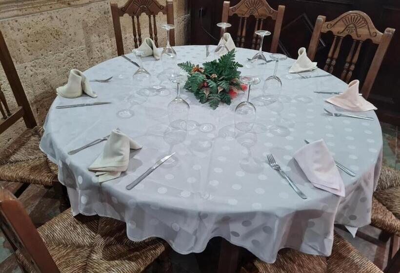 بنسيون Hostal El Hidalgo