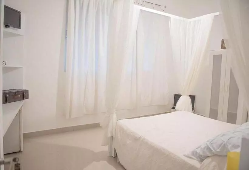 پانسیون Hostal Mamà Mambò Zona Colonial