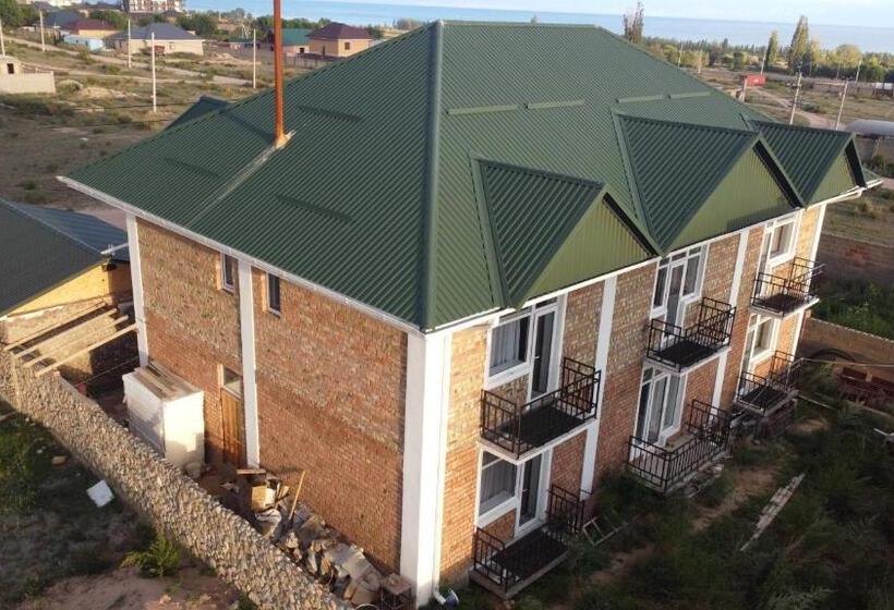 پانسیون The Lake Townhouse