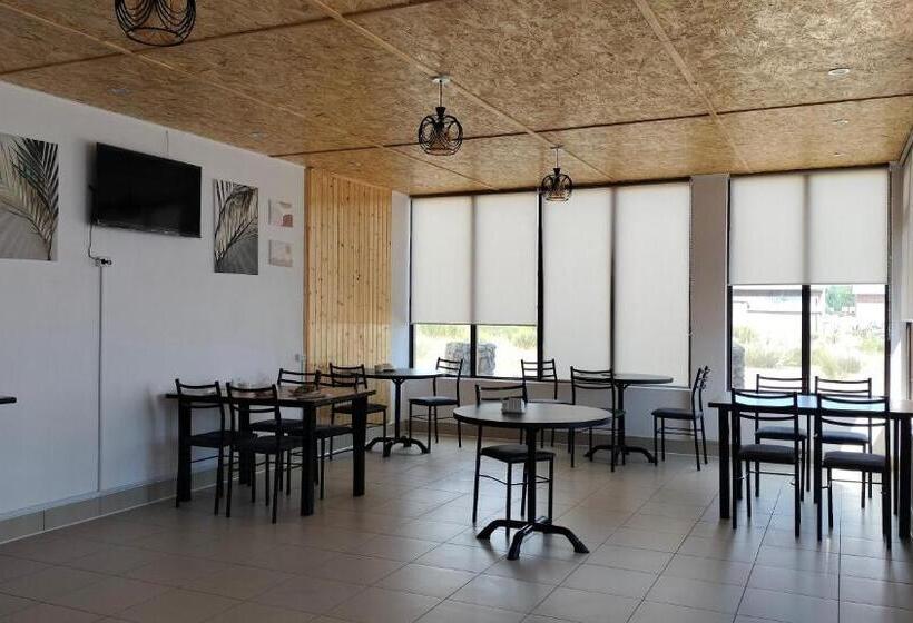 پانسیون The Lake Townhouse