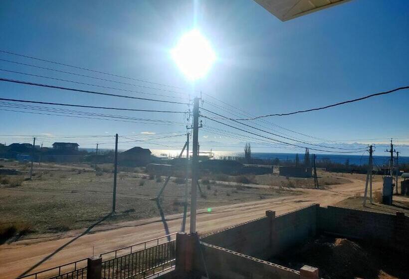 پانسیون The Lake Townhouse