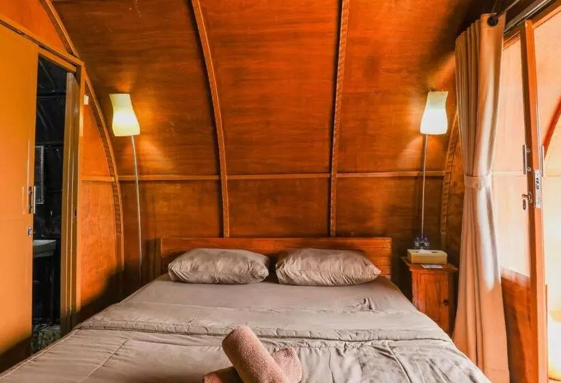 ペンション The Polumb Garden Bedugul