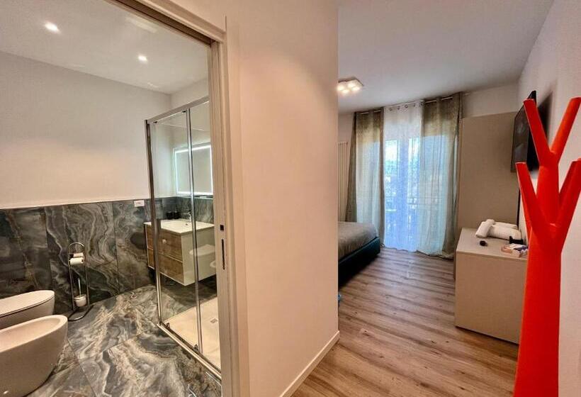 پانسیون Verona Rooms 109