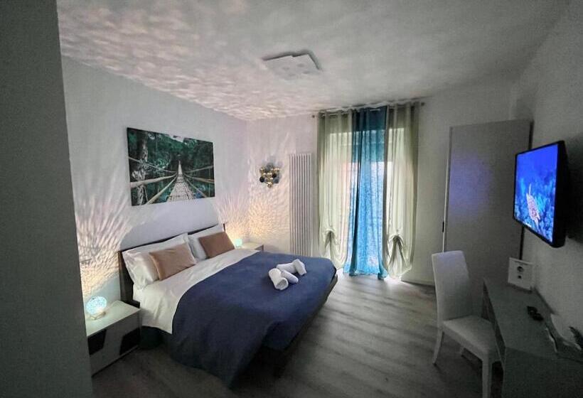 پانسیون Verona Rooms 109