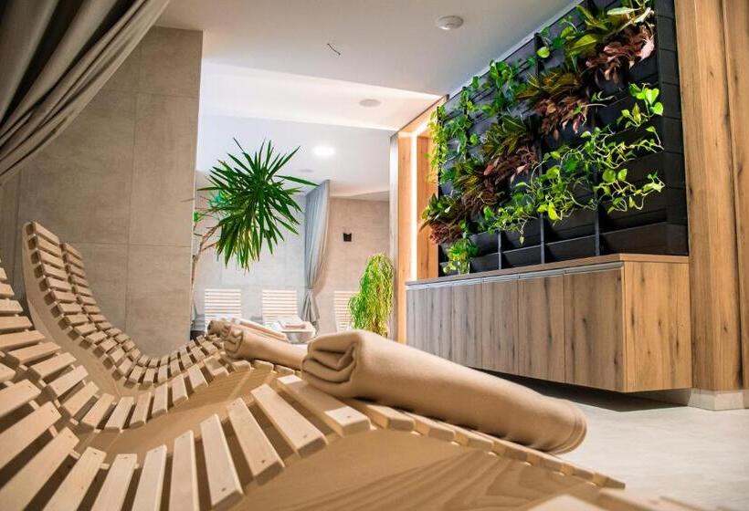 Rm Hotel Wellness&congress