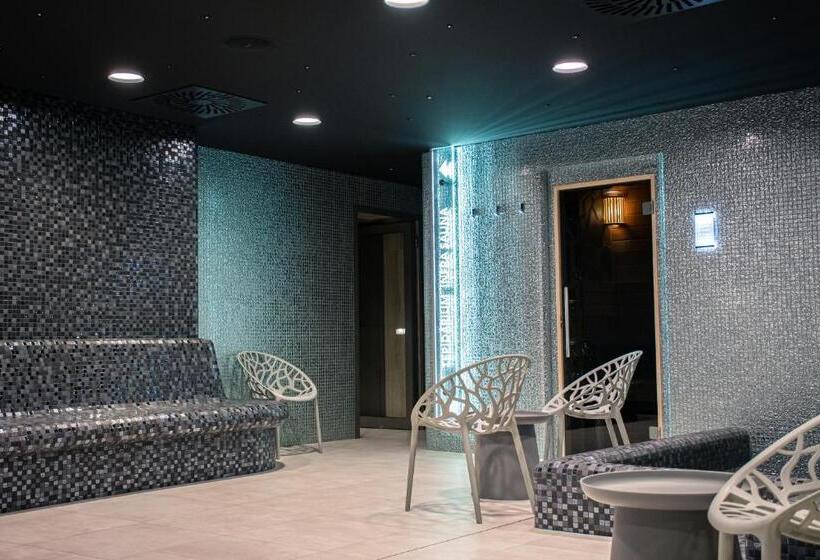 Rm Hotel Wellness&congress