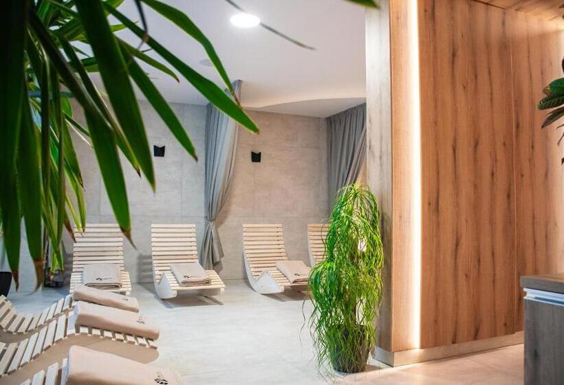 Rm Hotel Wellness&congress