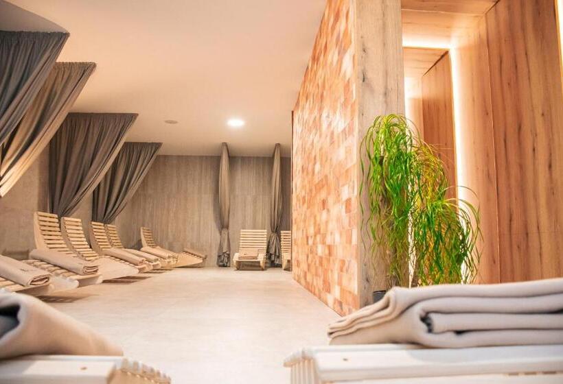 Rm Hotel Wellness&congress