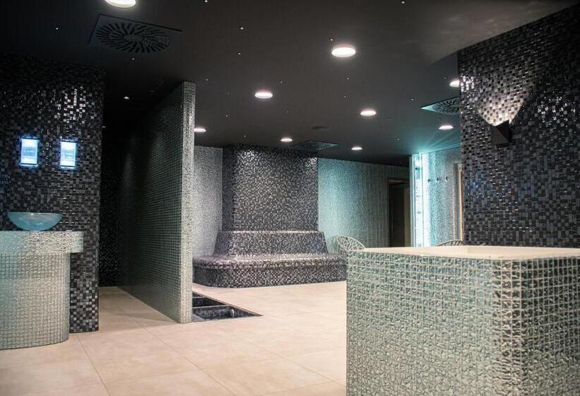 Rm Hotel Wellness&congress