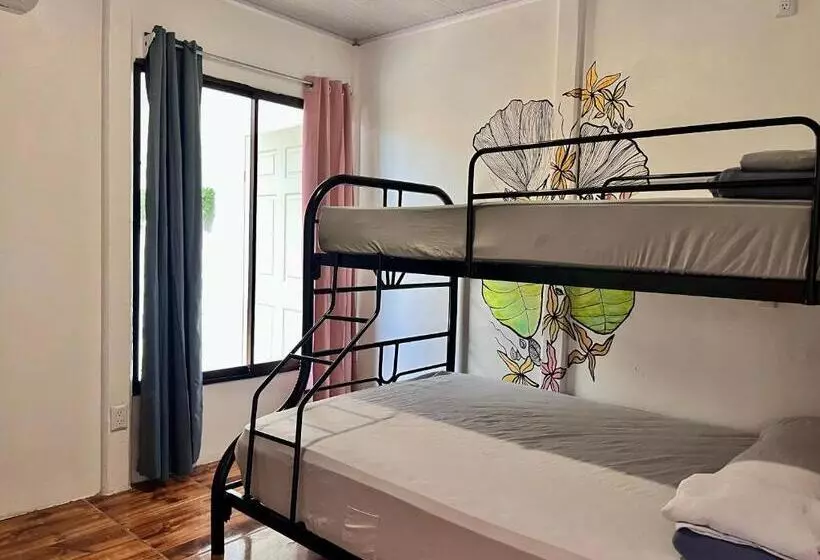 La Tribu Boutique Hostel For Women
