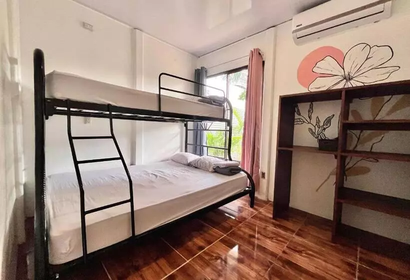 La Tribu Boutique Hostel For Women
