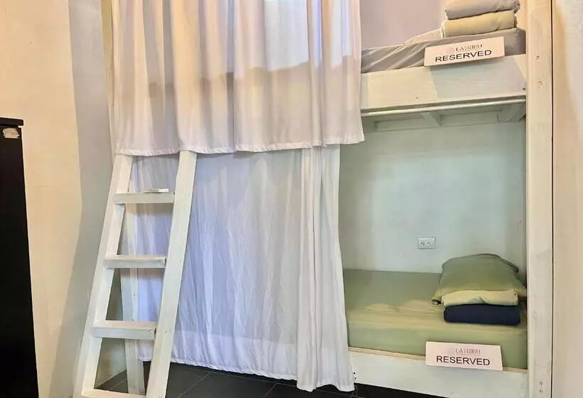 La Tribu Boutique Hostel For Women