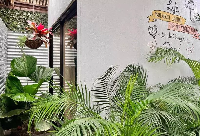 La Tribu Boutique Hostel For Women