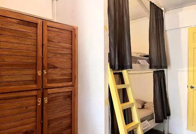 La Tribu Boutique Hostel For Women