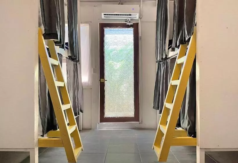 La Tribu Boutique Hostel For Women