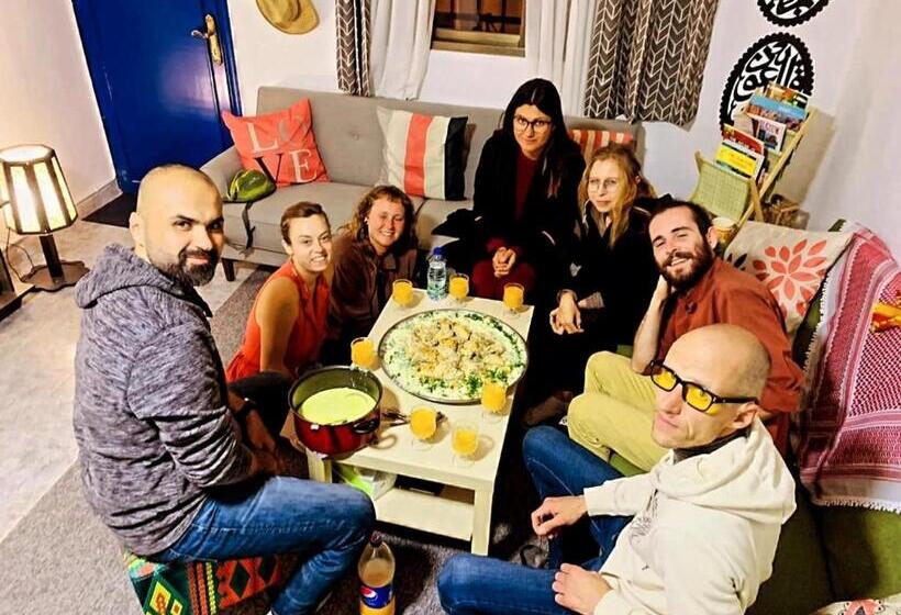 هاستل Mango Haus