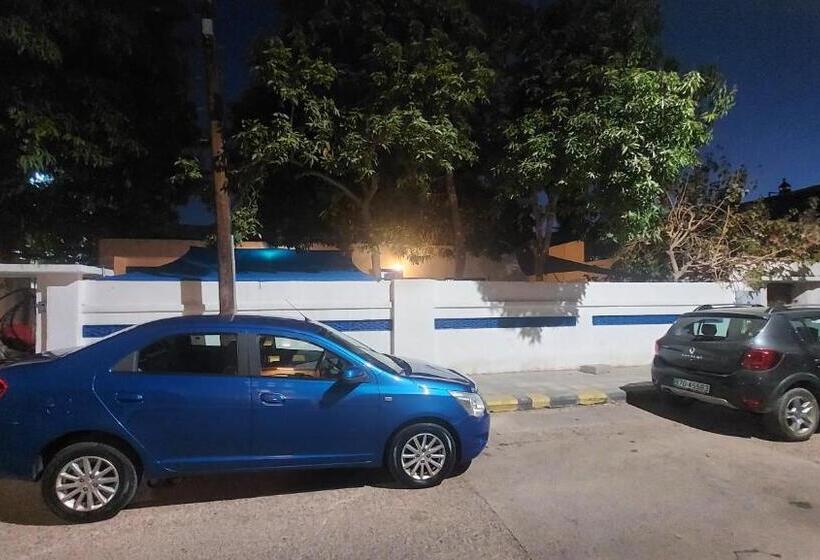 هاستل Mango Haus