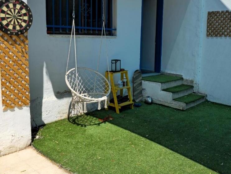 هاستل Mango Haus