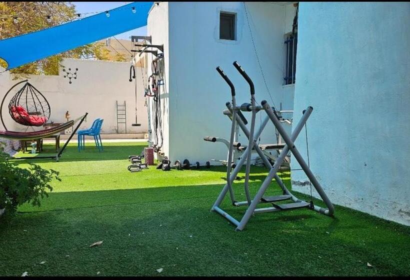 هاستل Mango Haus