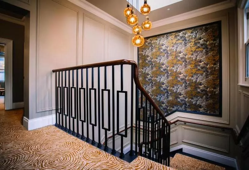 Aamiaismajoitus (B&B) Arthurs