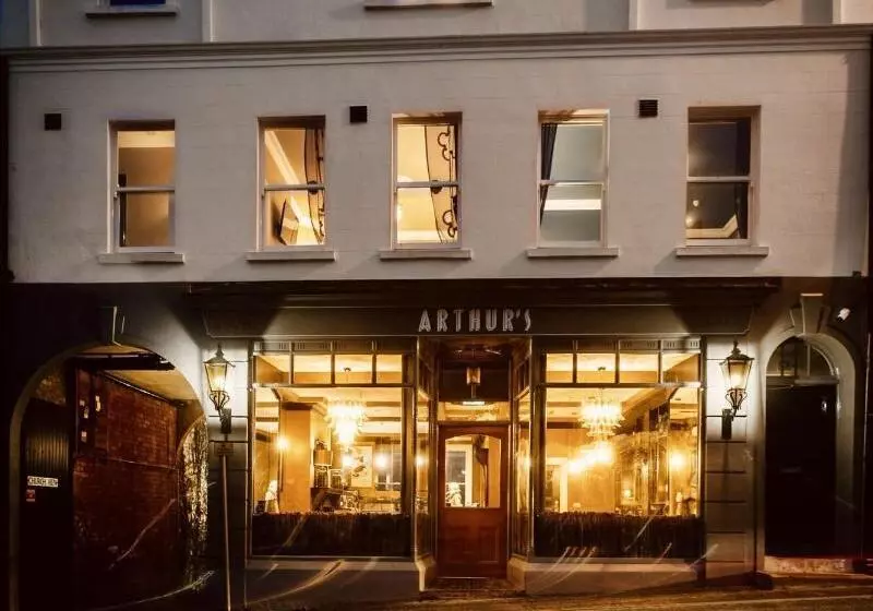 Aamiaismajoitus (B&B) Arthurs