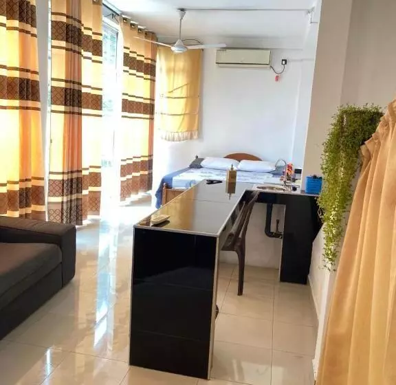 هتل Air Vision 98