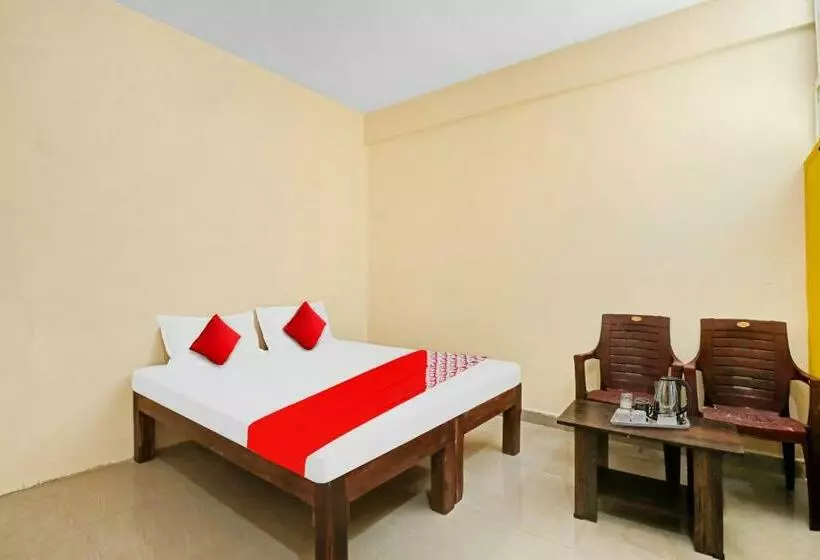 ホテル Flagship Sri Sai Boarding And Lodging