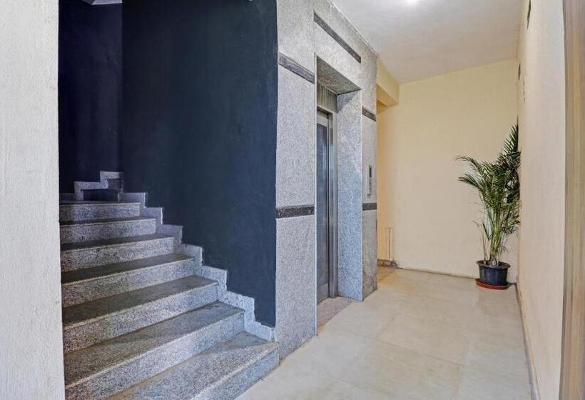 هتل Flagship Sri Sai Boarding And Lodging