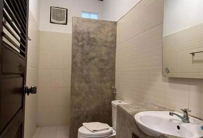 هتل Jasmine Place House
