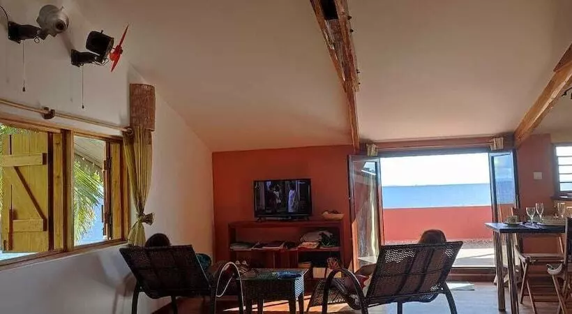 هتل L Ylang Ylang Auberge Ambatoloaka