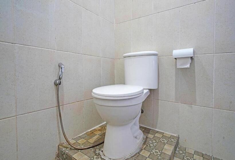 Hotel Oyo 92023 Singgasana Cipelah Syariah