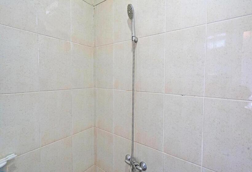 Hotel Oyo 92023 Singgasana Cipelah Syariah