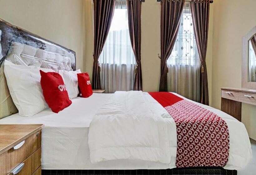 Hotel Oyo 92023 Singgasana Cipelah Syariah