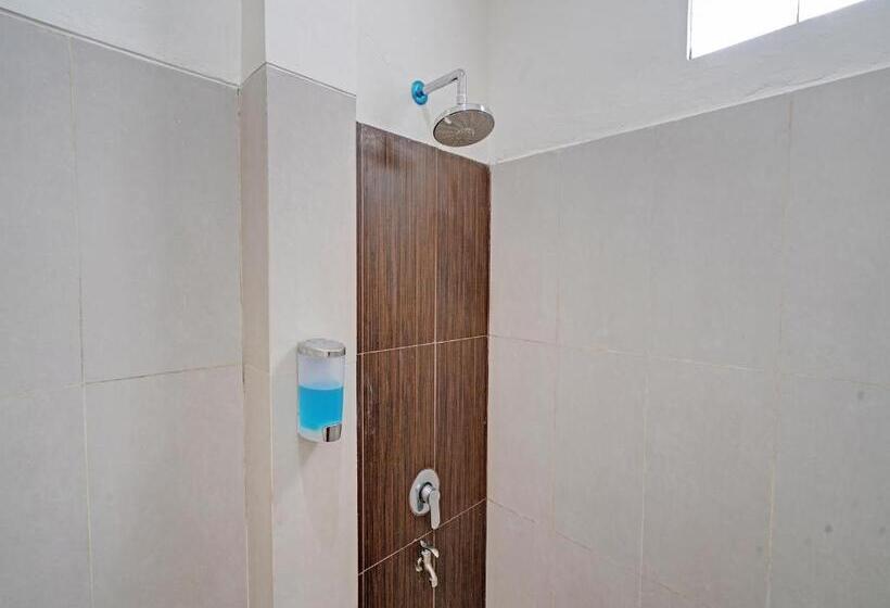 Hotel Oyo 92023 Singgasana Cipelah Syariah