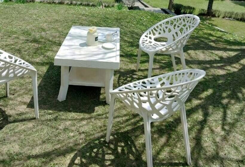 هتل Pahalgam Woods