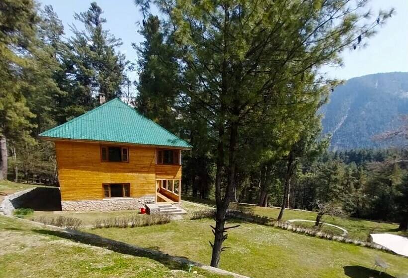 هتل Pahalgam Woods