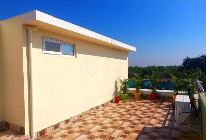 בית מלון כפרי Sand Castle