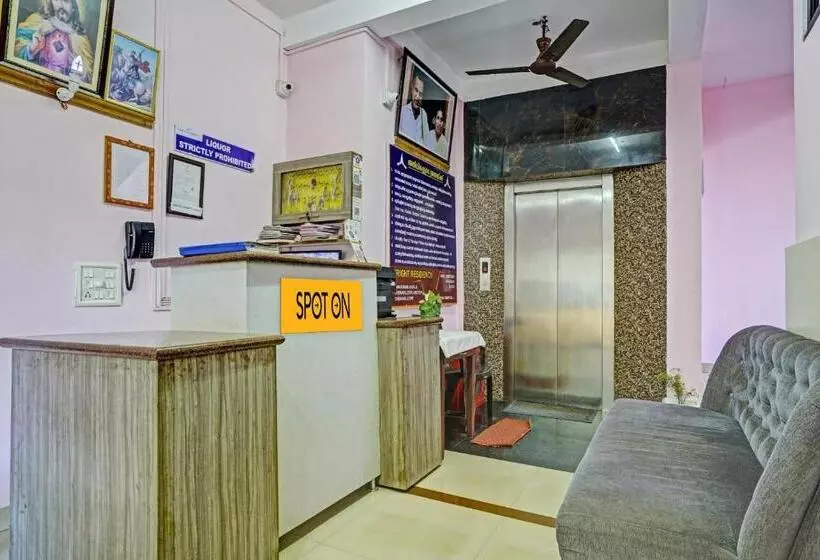 هتل Spot On 806027 Bright Homes